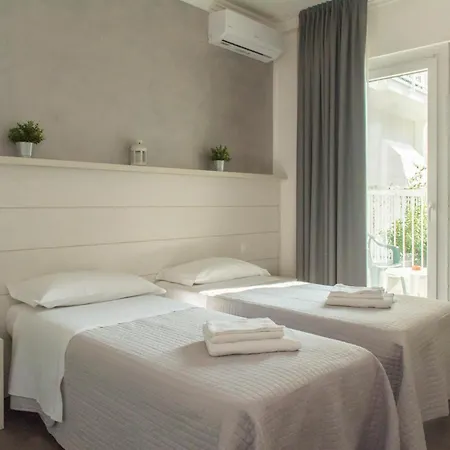 Hawaii Bed And Coffee Otel Riccione