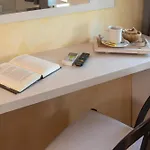 Отель Hawaii Bed And Coffee Риччоне