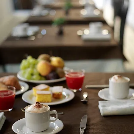 Hawaii Bed And Coffee Hotel