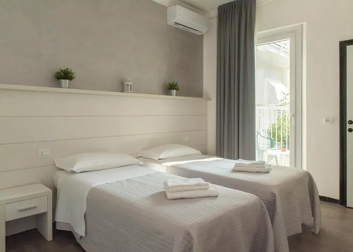 Hawaii Bed And Coffee Hotel Riccione