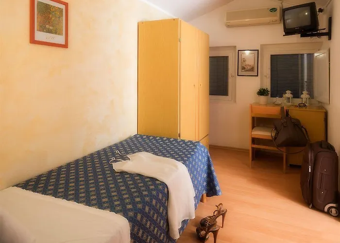 Hawaii Bed And Coffee 2* 리치오네